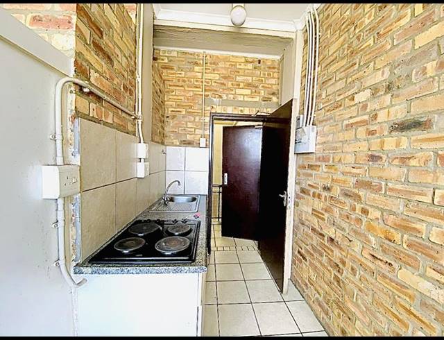 1 BEDROOM APARTMENT FOR SALE IN BERTRAMS